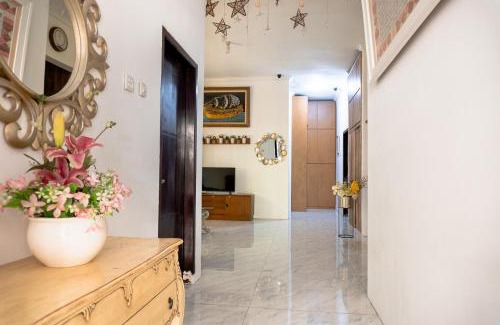 Pekalongan House | Homestay Syariah Bayt