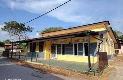 Kepala Batas House | Homestay Zainab Sg Dua Mslim With 100mbps Wifi