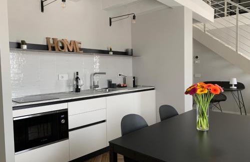 San Zeno Apartment | HomeThirtyFour