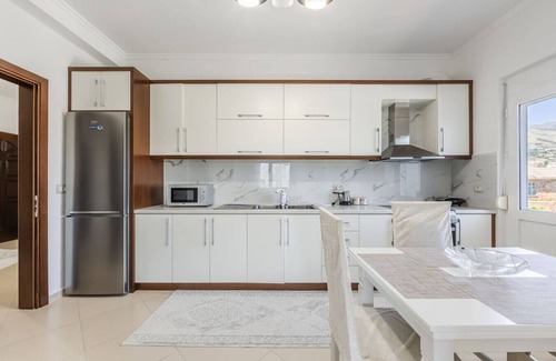 Lazarat Apartment | Hometown Apartment | 2