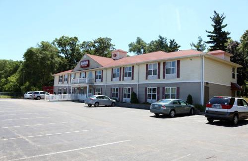 Schererville Hotel | Hometown Inn & Suites