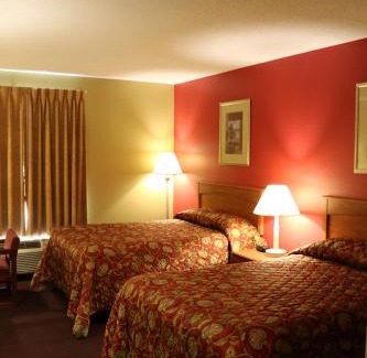 Schererville Hotel | Hometown Inn & Suites
