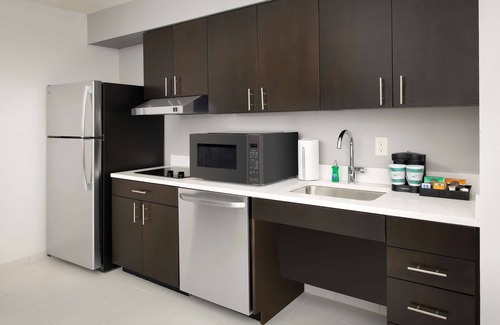 I-435 West KC-KS Hotel | Homewood Suites by Hilton Kansas City Speedway