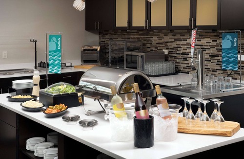 I-435 West KC-KS Hotel | Homewood Suites by Hilton Kansas City Speedway