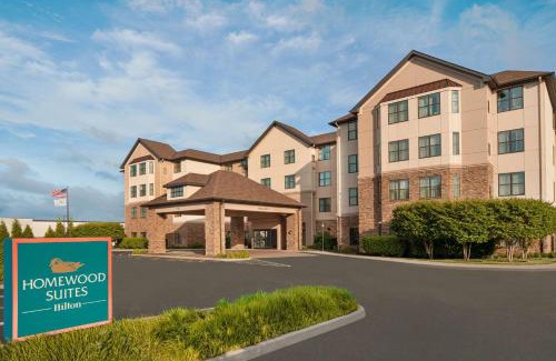 Carle Place Hotel | Homewood Suites by Hilton Carle Place - Garden City, NY