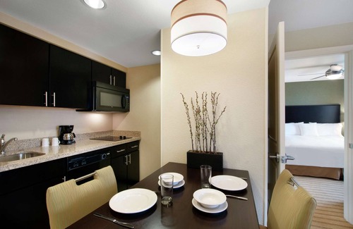 Fort Worth Hotel | Homewood Suites by Hilton Fort Worth West at Cityview, TX