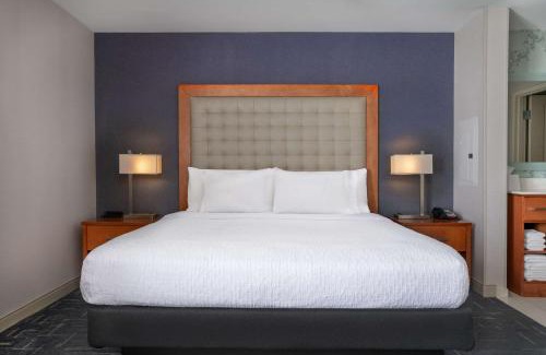 Nashua Hotel | Homewood Suites by Hilton Gateway Hills Nashua