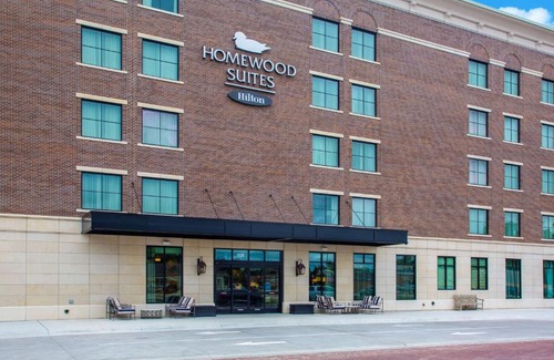 Salina Hotel | Homewood Suites By Hilton Salina/Downtown, Ks