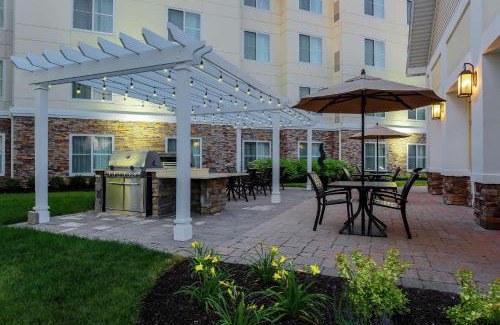 Melville Hotel | Homewood Suites by Hilton Long Island-Melville