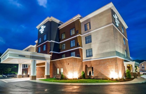 Christiansburg Hotel | Homewood Suites by Hilton Christiansburg