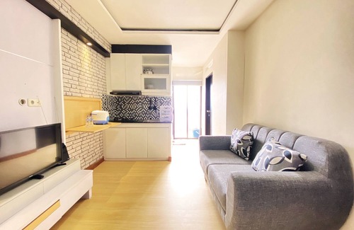 Cicaheum Apartment | Homey 2Br At Gateway Ahmad Yani Cicadas Apartment