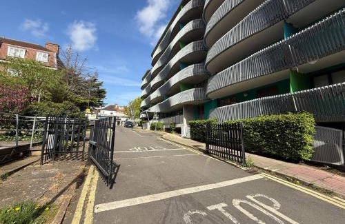 Wembley Park Apartment | Homey and Secure apartment - Wembley Stadium!