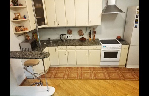 Obolon' Apartment | Homey flat near the river