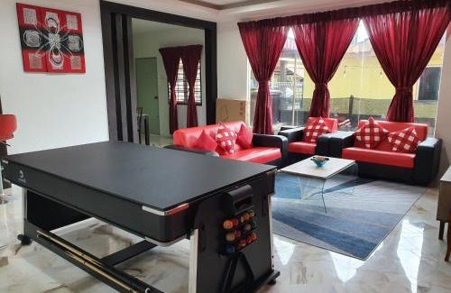 Sungai Pelek Ski Chalet | Homey Homestay