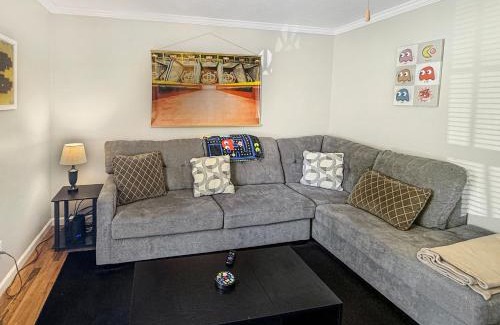 Guntersville Apartment | Homey Townhouse Near Lake & Sports Complex
