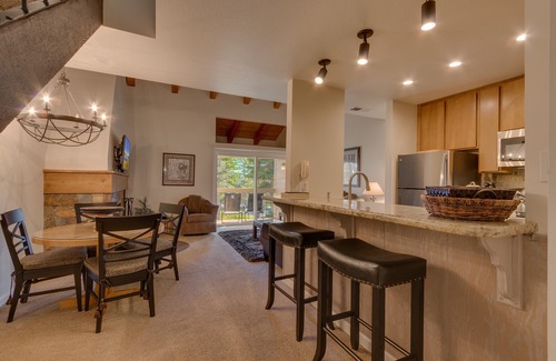 Carnelian Woods House | Honeymooner: Studio, 1.5 BA Townhouse in Carnelian Bay, Sleeps 4