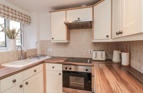 Scawton Cottage | HONEYSUCKLE COTTAGE, with open fire in Helmsley