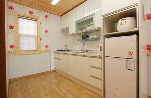Changgae House | Hongsung Namdang Rodem Pension
