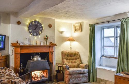 Alton Barnes House | Hoopers Farmhouse - Uk36307