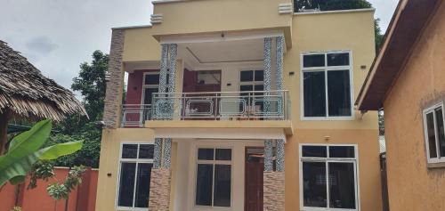 Moshi House | Hopeland Villas