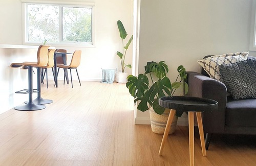 Ballarat East House | Hopetoun Cottage | Modern, Stylish, Warm | 2 Minutes From Ballarat CBD
