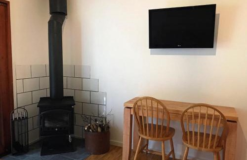 Oyster Cove House | Hopkins Homestead Farm Stay Studio