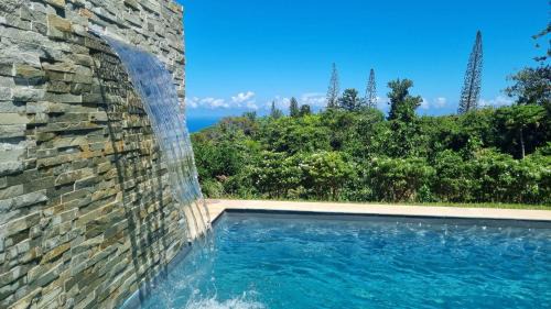 Pirae Villa | Horizon Hill Villa