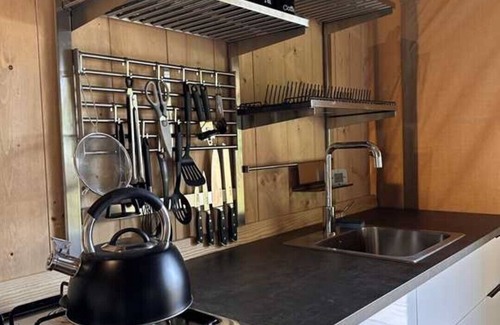 Castle Cary Cabin | Horscombe Lodge Max 4 People