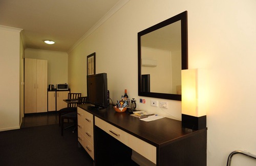 Horsham Hotel | Horsham Mid City Court Motel