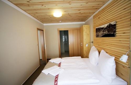 Vysoke Tatry Hotel | Horsky Hotel Sliezsky Dom