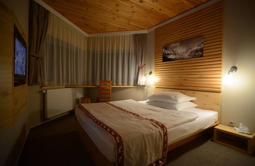 Vysoke Tatry Hotel | Horsky Hotel Sliezsky Dom