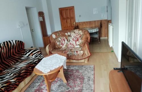 Cserkeszolo Apartment | Horváth Apartman