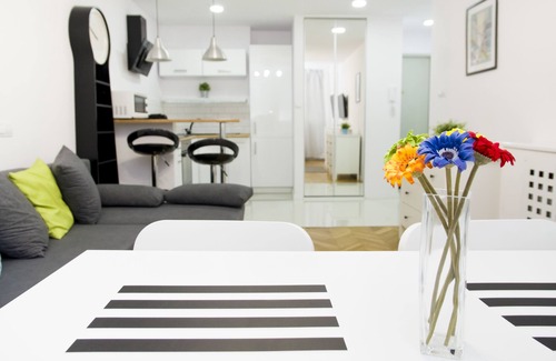 Srodmiescie Połnocne Apartment | Hosapartments City Center