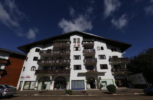 Treze Tilias Apartment | Hospedagem da Escultora