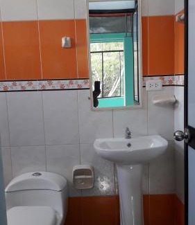 Kimiri Hotel | HOSPEDAJE TURISTICO REAL MADRID