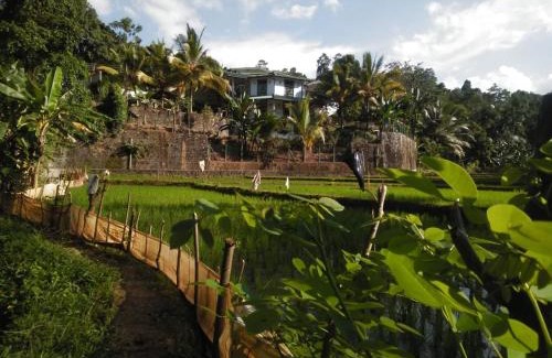 Udunuwara House | Host In Wegiriya Kandy