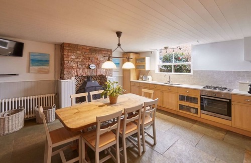 West Cliff House | Host & Stay | Austen House