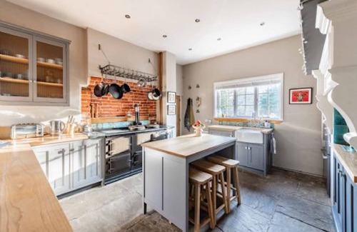 Bressingham House | Host & Stay | Bressingham Lodge