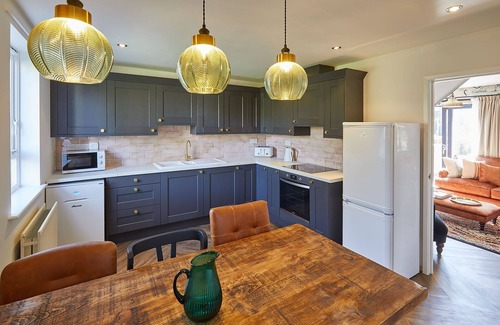 Bellingham Apartment | Host & Stay | Fox Cottage