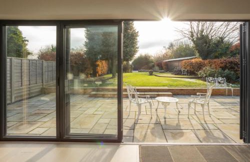 Shutlanger House | Host & Stay - High Gables