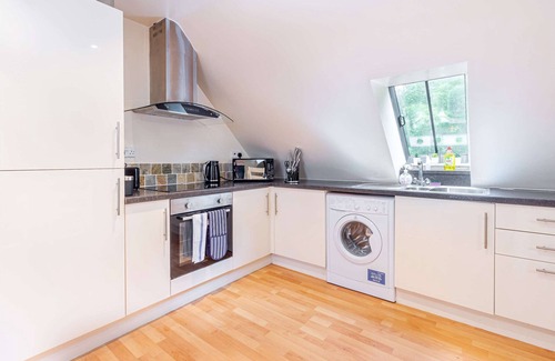 Malvern Apartment | Host & Stay | Hillbrook House Dwelling