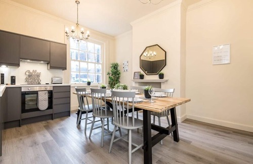 Hope Street House | Host & Stay | The Rodney Townhouse