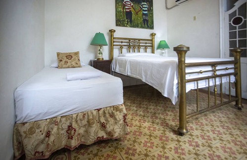 Cienfuegos House | Hostal Autentica Perla