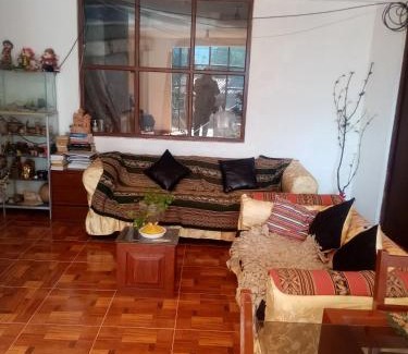 Urubamba House | Hostal Aylluq Wasin - Guest House-Casa de Familia