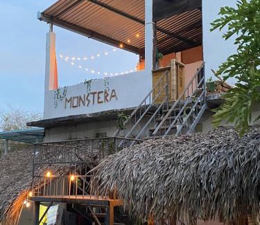 Barra de Colotepec House | Hostal Casa Monstera