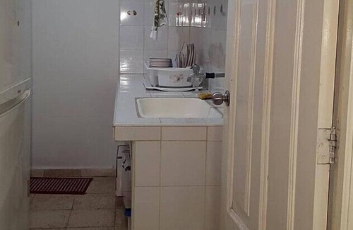 Holguin House | Hostal Dotres