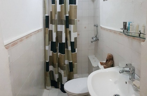Tivoli House | Hostal Estol