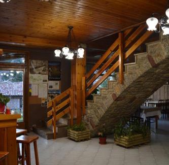 Castellar de N'hug Hotel | Hostal La Neu