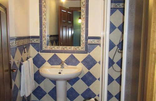 Allepuz Hotel | Hostal Paquita