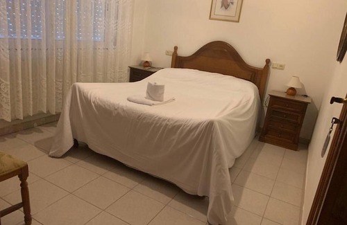 Oroso House | Hostal restaurante Seoane - Single Room